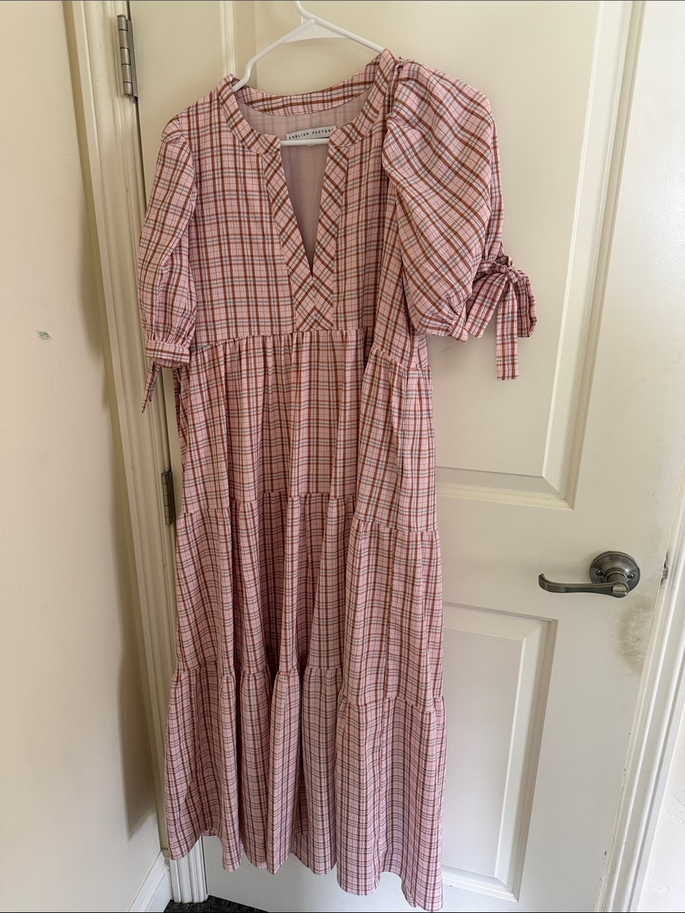 English factory light pink plaid tiered midi dress size small like new